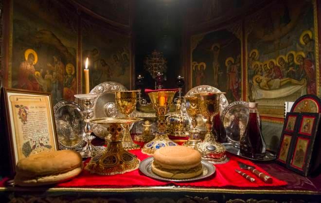 Αντίδωρο και Πρόσφορο – Τι σημαίνει το&nbsp;καθένα;